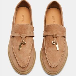 New in box Steve Madden Women Suede Loafers